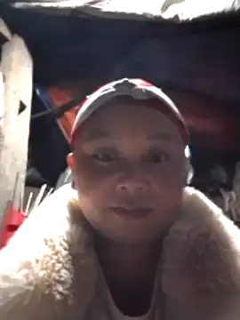 -Kitty-92 online show from November 27, 2025, 11:18 pm