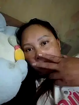 -Kitty-92 online show from November 28, 2025, 8:11 pm