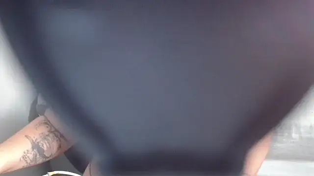 Snapshot of ApenasLys chatting on October 10, 2025, 12:48 pm ApenasLys online show from October 10, 2025, 12:48 pm