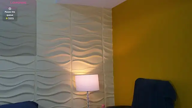 Snapshot of SophiaBloss chatting on September 20, 2025, 3:29 am SophiaBloss online show from September 20, 2025, 3:29 am