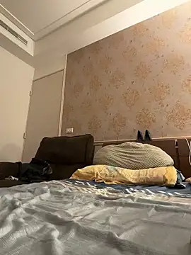 Snapshot of kaikai1335 chatting on December 22, 2025, 2:58 pm kaikai1335 online show from December 22, 2025, 2:58 pm