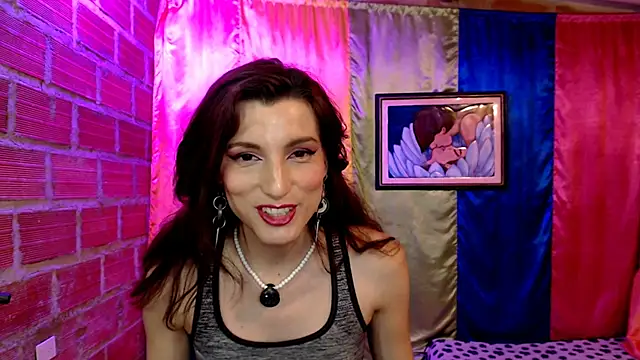 Moira-Hot online show from January 7, 2026, 12:57 am