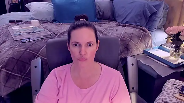 ninajaymes online show from January 27, 2025, 7:13 pm