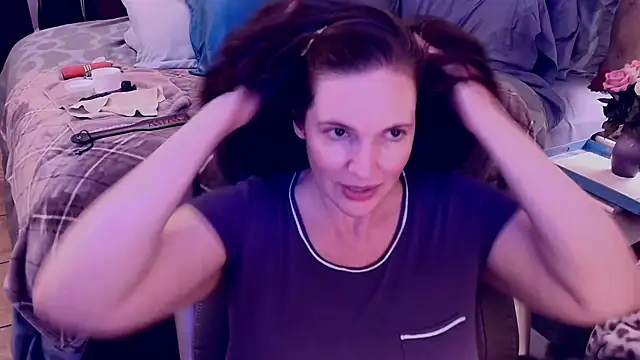 ninajaymes online show from February 4, 2025, 4:59 am