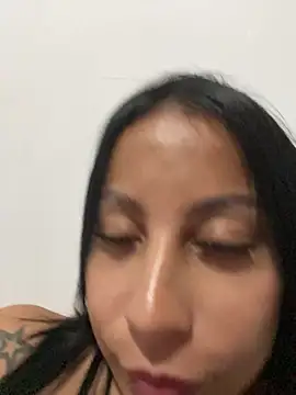 Snapshot of BetanyMiller chatting on May 16, 2026, 11:57 pm BetanyMiller online show from May 16, 2026, 11:57 pm