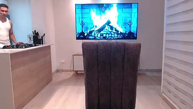 Snapshot of Auron_Demon01 chatting on September 26, 2025, 1:31 am Auron Demon01 online show from September 26, 2025, 1:31 am