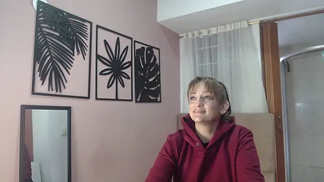 Snapshot of amara_rousse1 chatting on July 25, 2026, 12:58 pm amara rousse1 online show from July 25, 2026, 12:58 pm