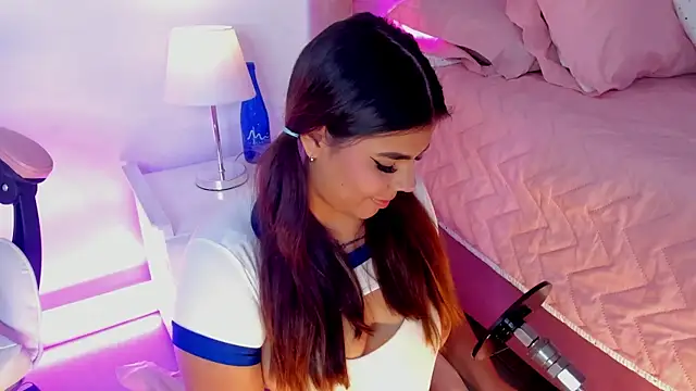 Snapshot of AliceThundeer chatting on October 2, 2025, 4:08 am AliceThundeer online show from October 2, 2025, 4:08 am