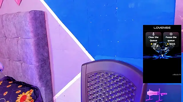 lau-hot online show from February 11, 2026, 8:58 pm