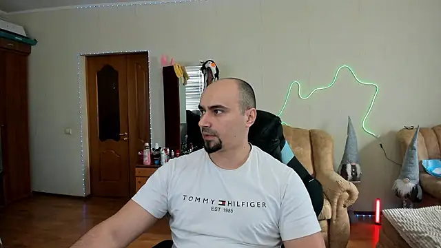 Snapshot of Gri_SH chatting on February 11, 2026, 11:04 am Gri SH online show from February 11, 2026, 11:04 am