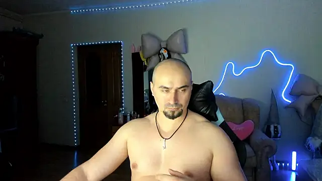 Snapshot of Gri_SH chatting on February 17, 2026, 8:48 pm Gri SH online show from February 17, 2026, 8:48 pm