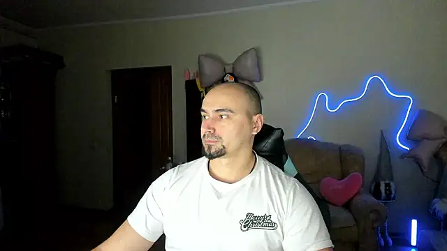 Snapshot of Gri_SH chatting on February 19, 2026, 10:17 pm Gri SH online show from February 19, 2026, 10:17 pm