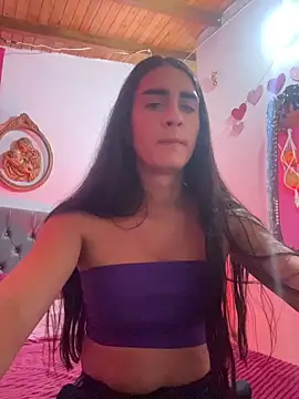 lola diez online show from October 21, 2025, 12:33 am