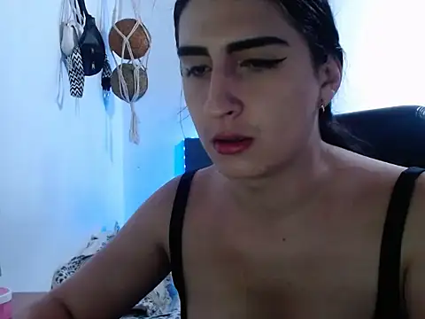 lola diez online show from March 8, 2026, 11:41 pm