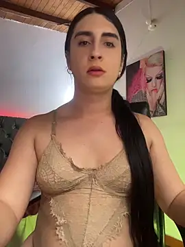 Snapshot of lola_diez chatting on June 21, 2026, 10:23 pm lola diez online show from June 21, 2026, 10:23 pm