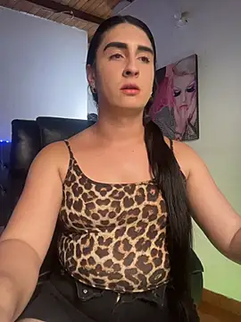 Snapshot of lola_diez chatting on June 25, 2026, 9:41 pm lola diez online show from June 25, 2026, 9:41 pm