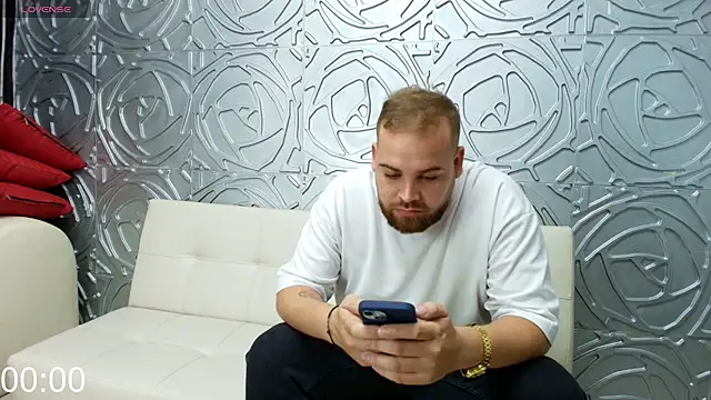 Snapshot of Sweetberryhot chatting on November 11, 2025, 7:14 pm Sweetberryhot online show from November 11, 2025, 7:14 pm