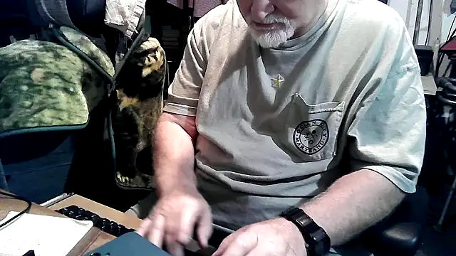 georgew62 online show from September 18, 2025, 2:35 am