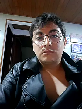 Snapshot of Todd0307 chatting on April 12, 2026, 5:45 am Todd0307 online show from April 12, 2026, 5:45 am