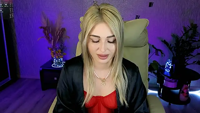 NikkiiStill online show from May 1, 2026, 2:05 am