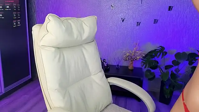 NikkiiStill online show from June 14, 2026, 2:24 am