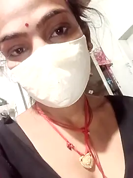 Snapshot of Sharmili_xx chatting on October 18, 2025, 11:05 pm Sharmili xx online show from October 18, 2025, 11:05 pm