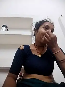 Snapshot of Sonam_shinde chatting on June 2, 2026, 8:55 pm Sonam shinde online show from June 2, 2026, 8:55 pm