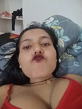 Snapshot of Sonam_shinde chatting on July 8, 2026, 7:02 am Sonam shinde online show from July 8, 2026, 7:02 am