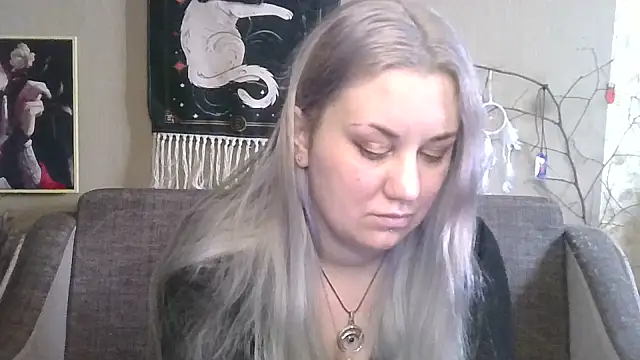 Snapshot of Royyaa chatting on November 26, 2025, 12:50 pm Royyaa online show from November 26, 2025, 12:50 pm