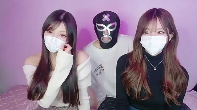 JDsakichan2 online show from November 30, 2025, 12:42 pm