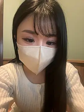 Snapshot of Ema-- chatting on September 30, 2025, 10:20 am Ema-- online show from September 30, 2025, 10:20 am