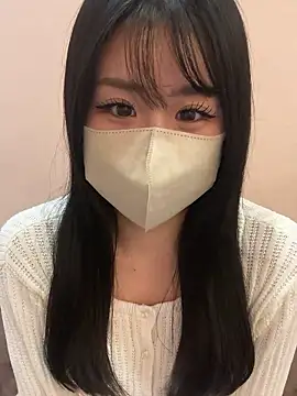 Snapshot of Ema-- chatting on October 10, 2025, 10:03 am Ema-- online show from October 10, 2025, 10:03 am