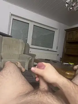 flamur albania online show from November 19, 2025, 6:30 pm