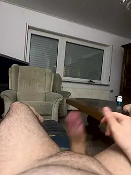 Snapshot of flamur_albania chatting on January 13, 2026, 5:18 pm flamur albania online show from January 13, 2026, 5:18 pm