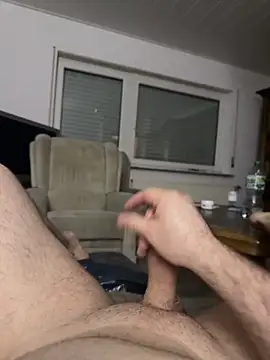 Snapshot of flamur_albania chatting on March 6, 2026, 10:39 pm flamur albania online show from March 6, 2026, 10:39 pm