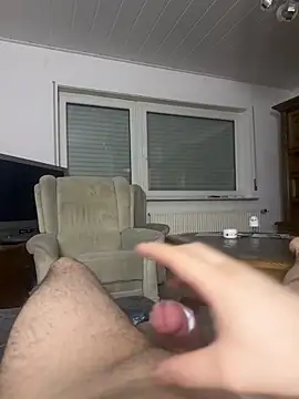 Snapshot of flamur_albania chatting on March 9, 2026, 6:56 pm flamur albania online show from March 9, 2026, 6:56 pm