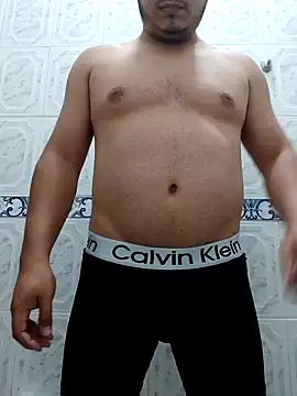 Alexboy022025 online show from May 13, 2026, 6:44 am