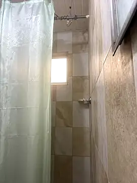 True Di online show from September 14, 2025, 1:43 pm