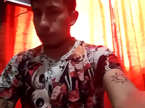 True Di online show from September 19, 2025, 7:25 pm