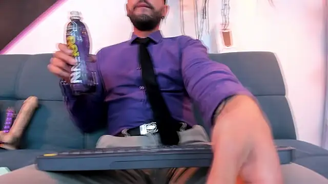 Snapshot of DanteWinter chatting on October 11, 2025, 3:17 am DanteWinter online show from October 11, 2025, 3:17 am