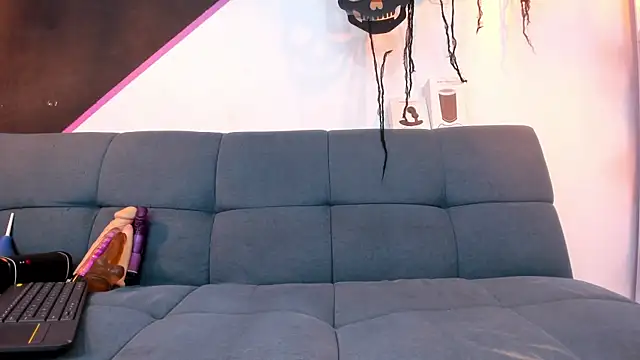 Snapshot of DanteWinter chatting on October 15, 2025, 3:39 am DanteWinter online show from October 15, 2025, 3:39 am