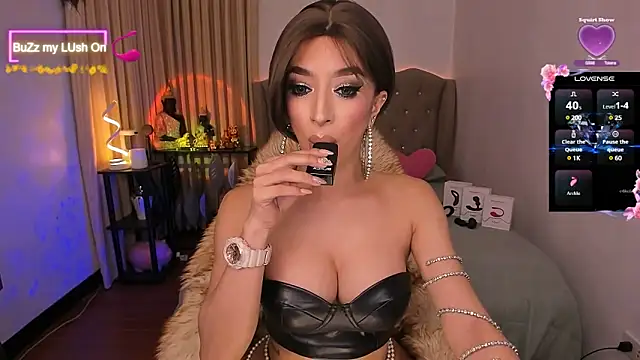 Snapshot of Dream_Goddess chatting on December 12, 2024, 9:30 am Dream Goddess online show from December 12, 2024, 9:30 am