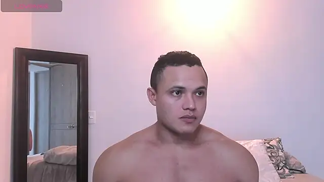 KingLevi01 online show from September 12, 2025, 2:39 pm