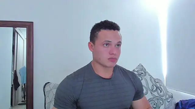 KingLevi01 online show from May 13, 2026, 4:59 pm
