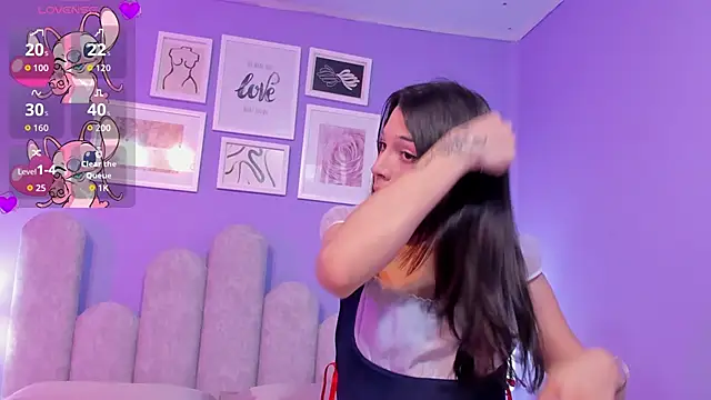 Snapshot of lucrecia_sucker chatting on November 26, 2025, 8:10 pm lucrecia sucker online show from November 26, 2025, 8:10 pm