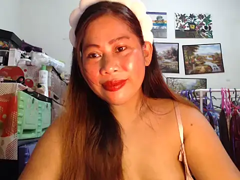 Snapshot of filipina_beauty chatting on November 30, 2025, 6:12 pm filipina beauty online show from November 30, 2025, 6:12 pm