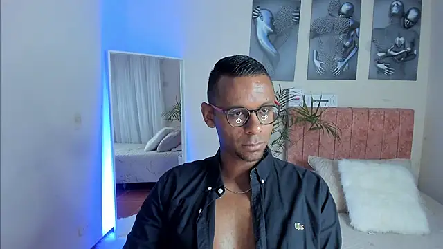 Snapshot of KingEdward_ chatting on October 7, 2025, 10:34 am KingEdward online show from October 7, 2025, 10:34 am