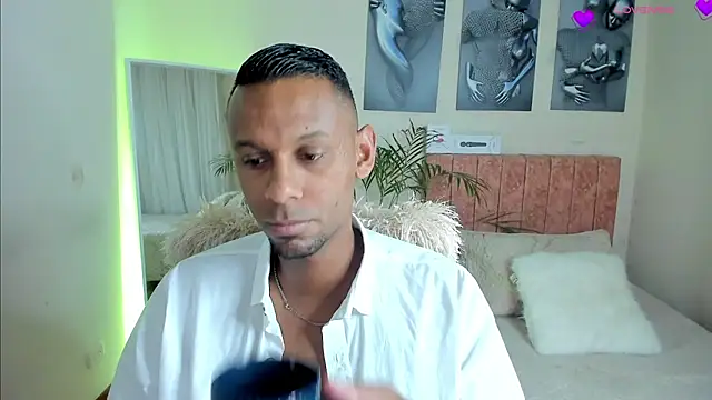 Snapshot of KingEdward_ chatting on October 13, 2025, 10:15 am KingEdward online show from October 13, 2025, 10:15 am