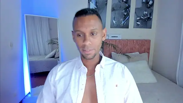 Snapshot of KingEdward_ chatting on October 14, 2025, 10:05 am KingEdward online show from October 14, 2025, 10:05 am