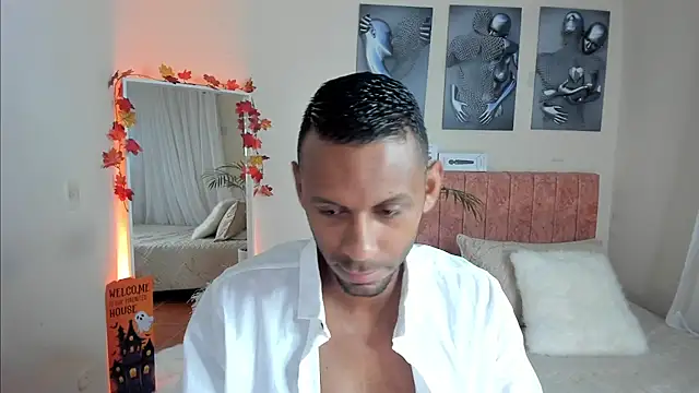 Snapshot of KingEdward_ chatting on October 19, 2025, 10:16 am KingEdward online show from October 19, 2025, 10:16 am